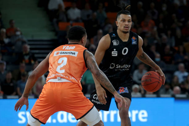 和彼此信任 和彼此信任